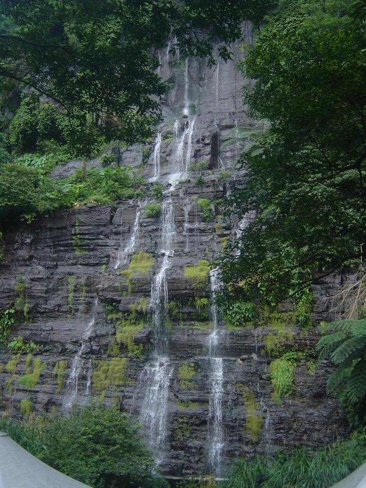 Liren Waterfall